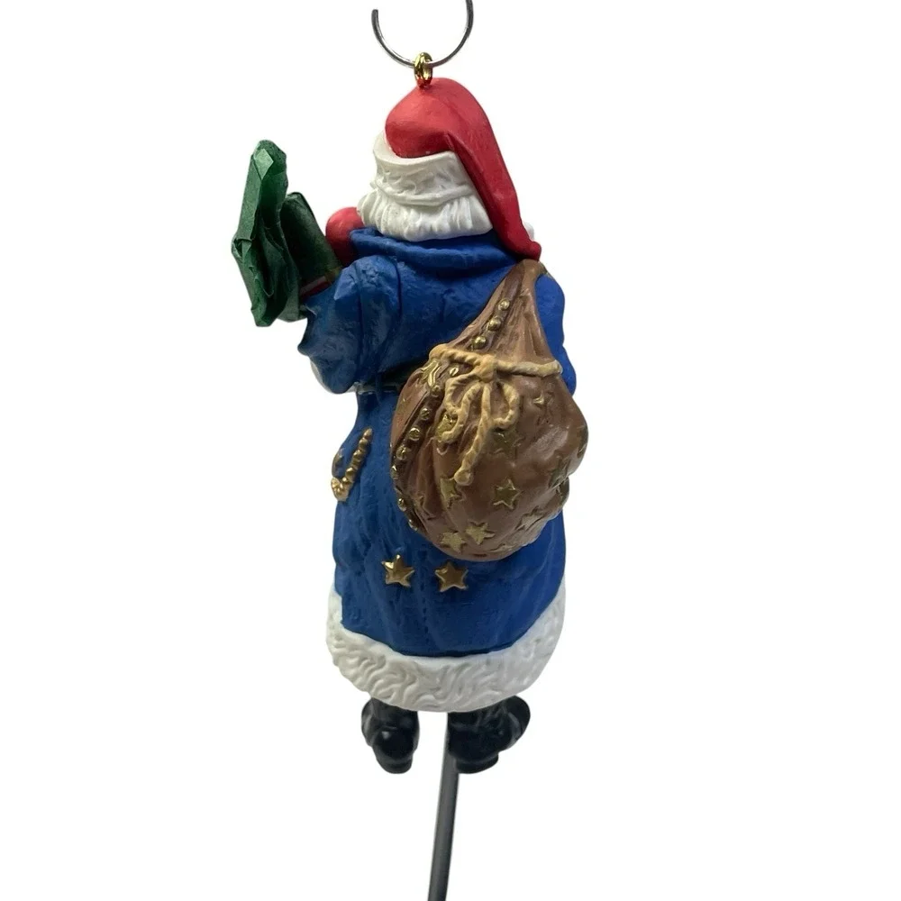 1996 Merry Olde Santa Hallmark Keepsake Ornament 7th In The Series Patriotic USA